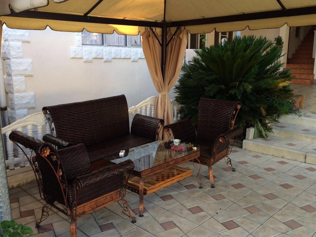 Guest House Liel Sukhumi Bagian luar foto